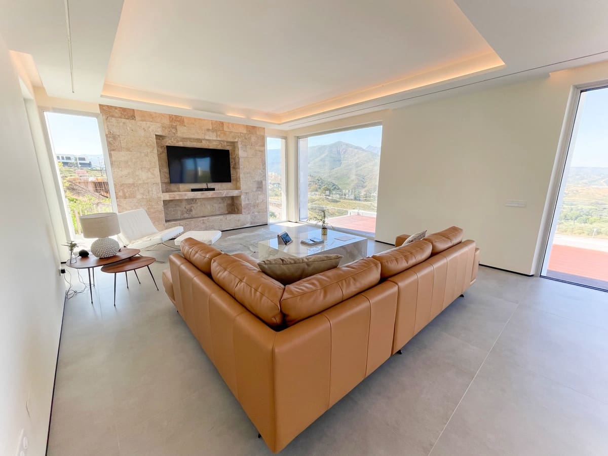 Chalet de 5 habitaciones en La Cala Golf en venta con piscina garaje - 2.450.000 € (Ref: 8326706)