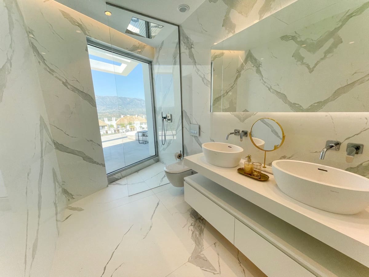 Chalet de 5 habitaciones en La Cala Golf en venta con piscina garaje - 2.450.000 € (Ref: 8326706)