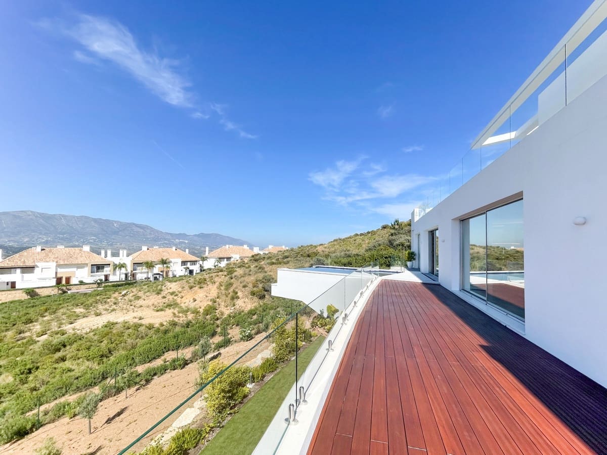 Chalet de 5 habitaciones en La Cala Golf en venta con piscina garaje - 2.450.000 € (Ref: 8326706)