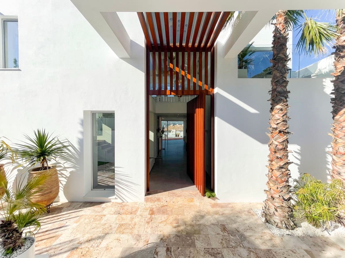 Chalet de 5 habitaciones en La Cala Golf en venta con piscina garaje - 2.450.000 € (Ref: 8326706)