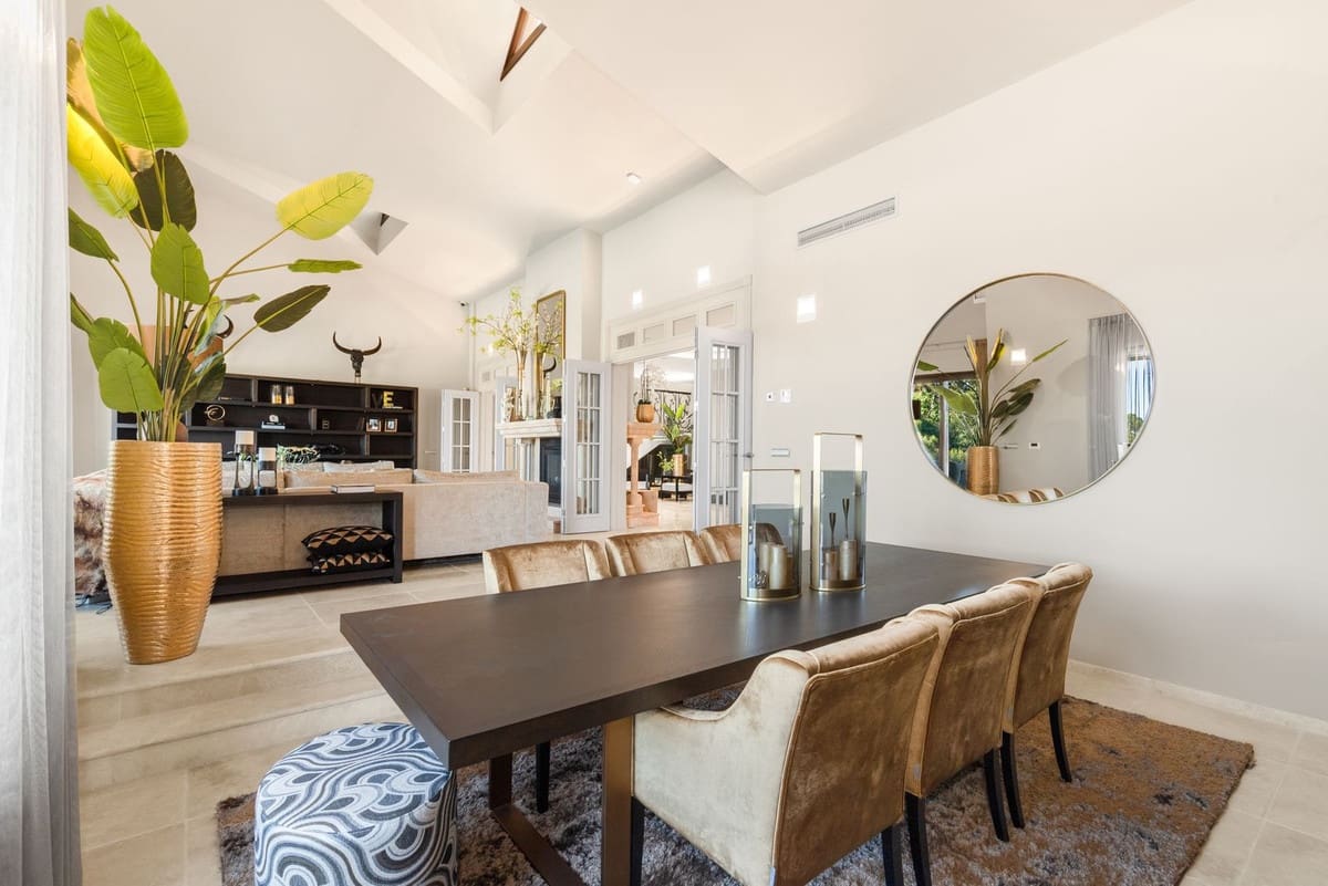 7 sovrum Villa till salu i La Quinta med pool garage - 8 350 000 € (Ref: 8326707)