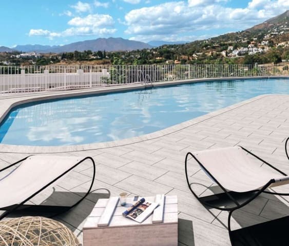 3 bedroom Apartment for sale in Mijas Costa, Mijas with pool - € 299,950 (Ref: 8332120)