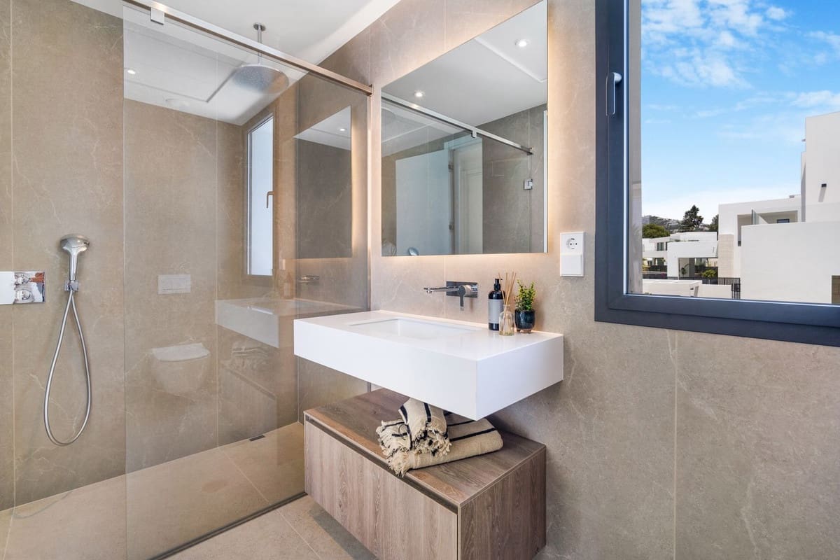 6 soveværelse Villa til salg i Rio Real med swimmingpool garage - € 2.995.000 (Ref: 8332776)