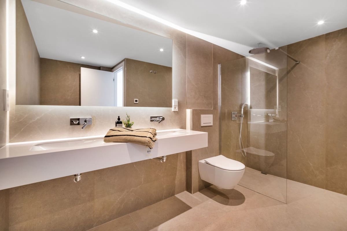 6 slaapkamer Villa te koop in Rio Real met zwembad garage - € 2.995.000 (Ref: 8332776)