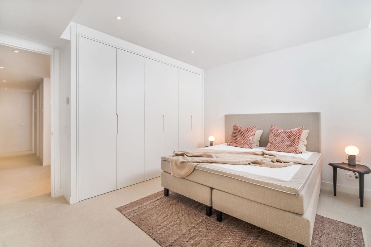 6 slaapkamer Villa te koop in Rio Real met zwembad garage - € 2.995.000 (Ref: 8332776)