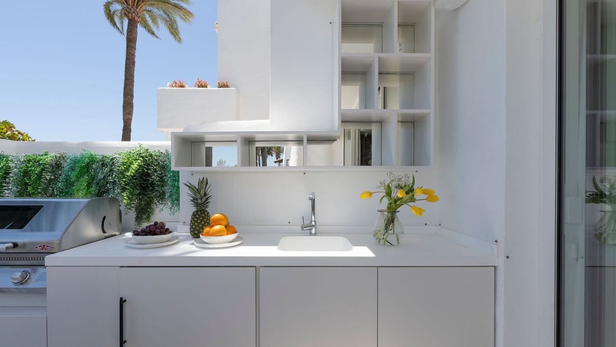 3 Zimmer Apartment zu verkaufen in Golden Mile mit Pool Garage - 6.995.000 € (Ref: 8332867)