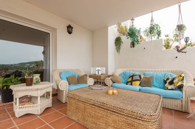 Chalet de 5 habitaciones en Sotogrande Alto, San Roque en venta con piscina - 1.125.000 € (Ref: 8344142)