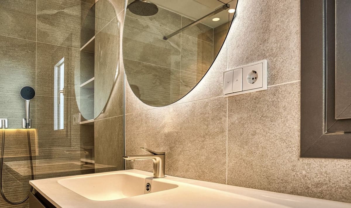 3 bedroom Apartment for sale in La Quinta with pool garage - € 1,495,000 (Ref: 8370329)