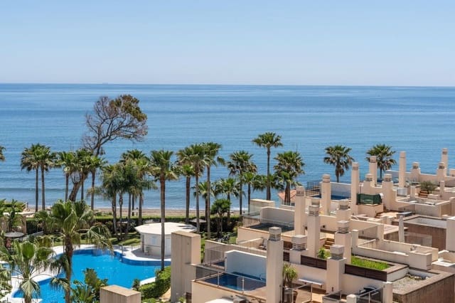 2 bedroom Apartment for sale in New Golden Mile, Estepona with pool garage - € 630,000 (Ref: 8389888)