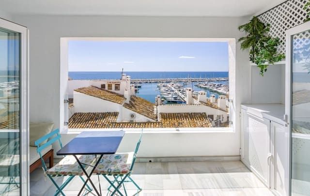 Apartamento de 2 habitaciones en Marbella en venta - 895.000 € (Ref: 8390048)