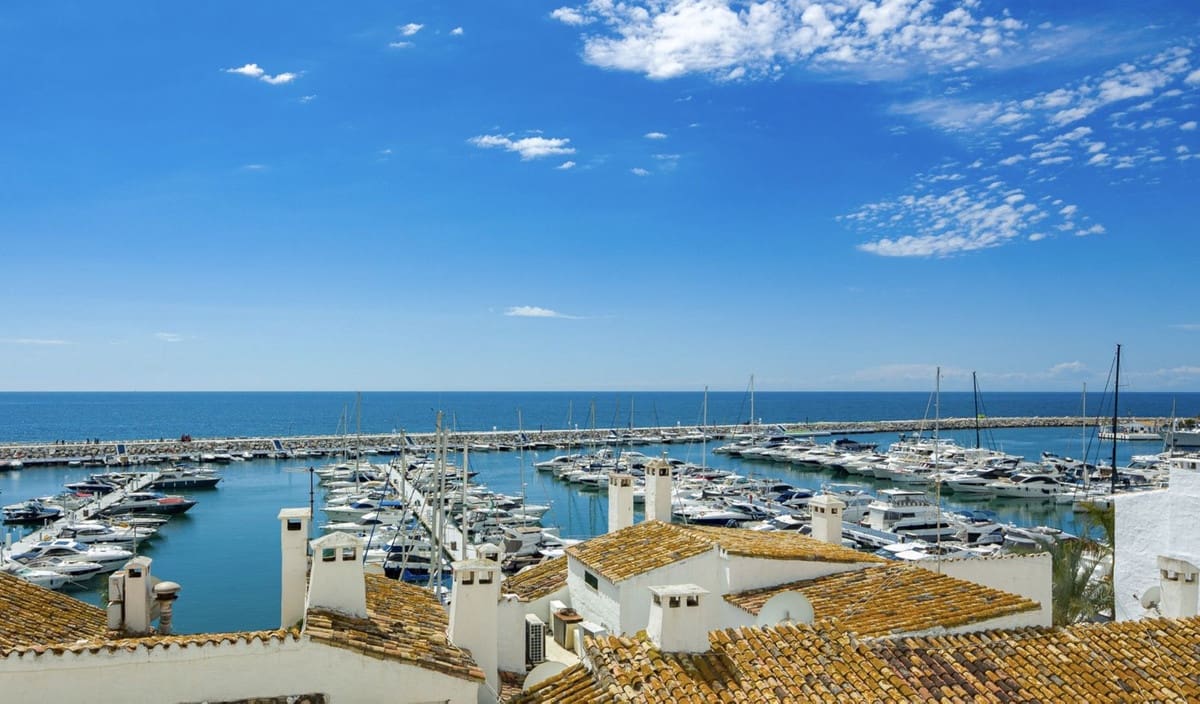 Apartamento de 2 habitaciones en Marbella en venta - 895.000 € (Ref: 8390048)