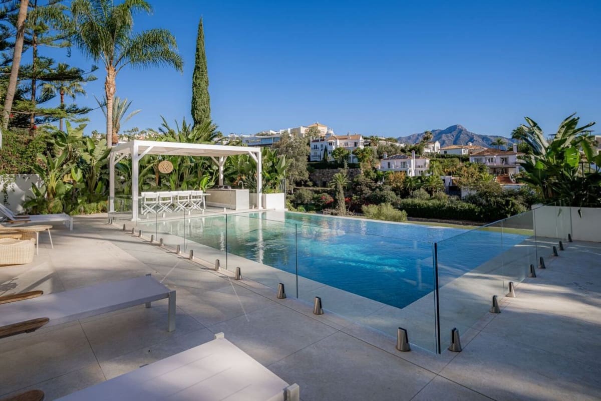 5 soveværelse Villa til salg i Benahavis med swimmingpool garage - € 5.250.000 (Ref: 8394209)