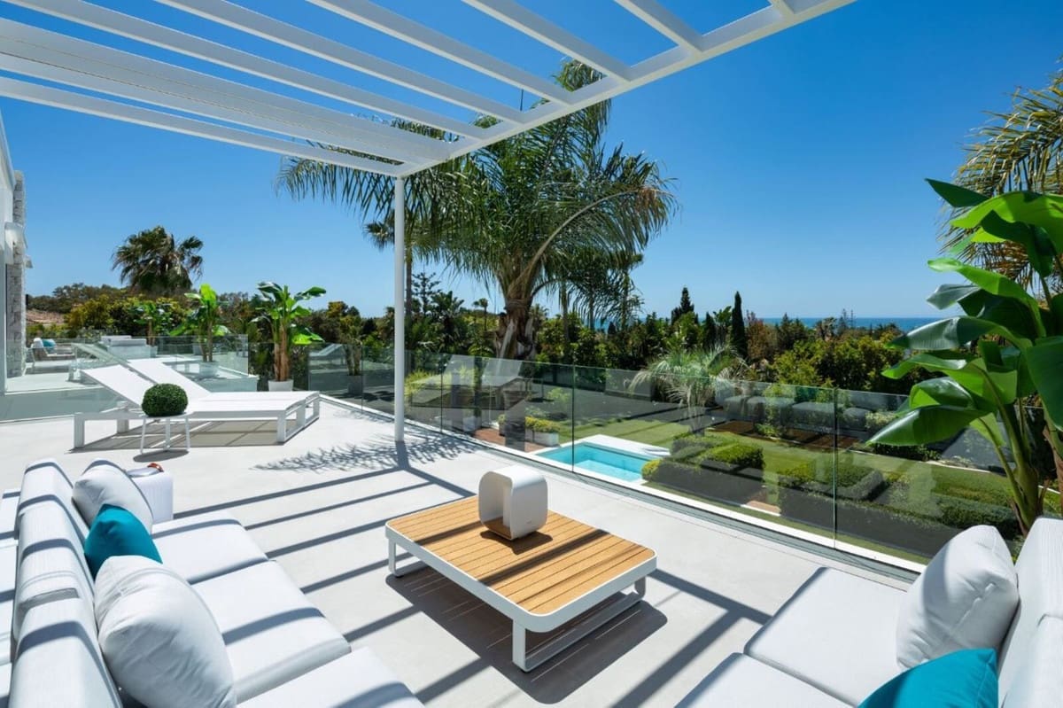 4 sypialnia Willa na sprzedaż w Marbella z basenem garażem - 4 950 000 € (Ref: 8402499)