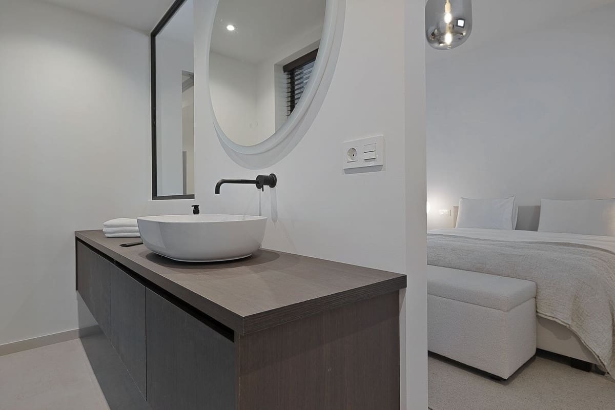 5 soveværelse Villa til salg i Benahavis med swimmingpool garage - € 3.195.000 (Ref: 8402500)