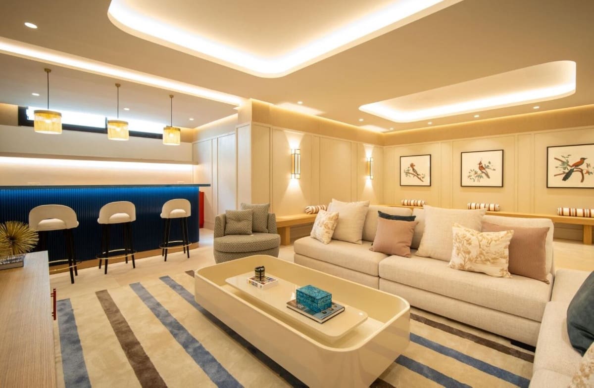 5 bedroom Villa for sale in Golden Mile with pool garage - € 12,950,000 (Ref: 8404272)