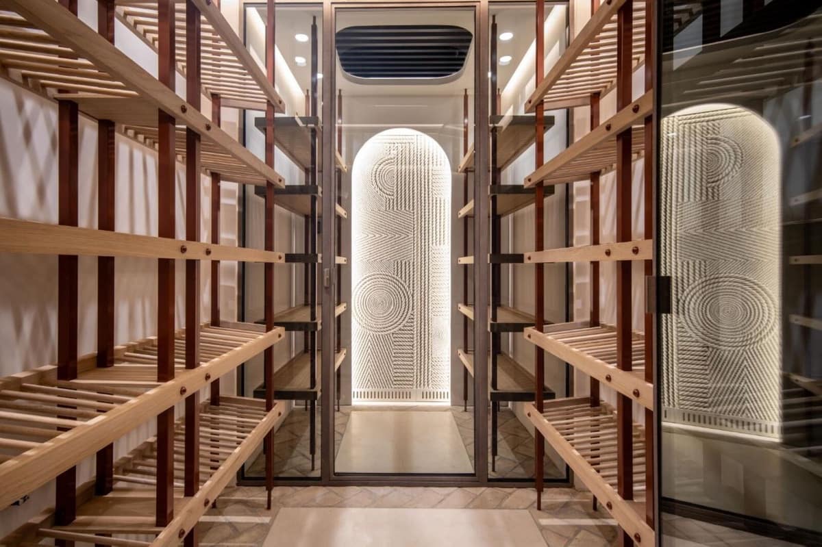 5 bedroom Villa for sale in Golden Mile with pool garage - € 12,950,000 (Ref: 8404272)