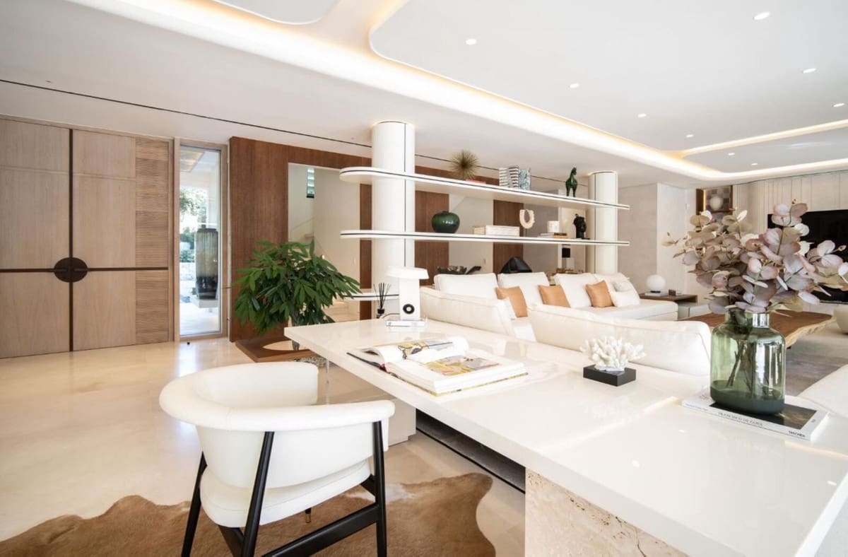 5 camera da letto Villa in vendita in Golden Mile con piscina garage - 12.950.000 € (Rif: 8404272)