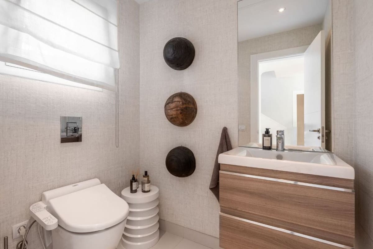 4 sovrum Villa till salu i Nueva Andalucia med pool garage - 2 350 000 € (Ref: 8410689)