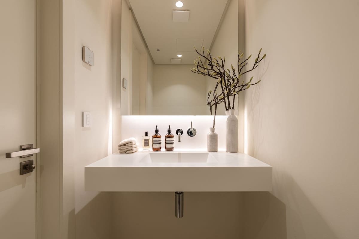 Apartamento de 3 habitaciones en Marbella en venta con piscina - 2.195.000 € (Ref: 8416872)