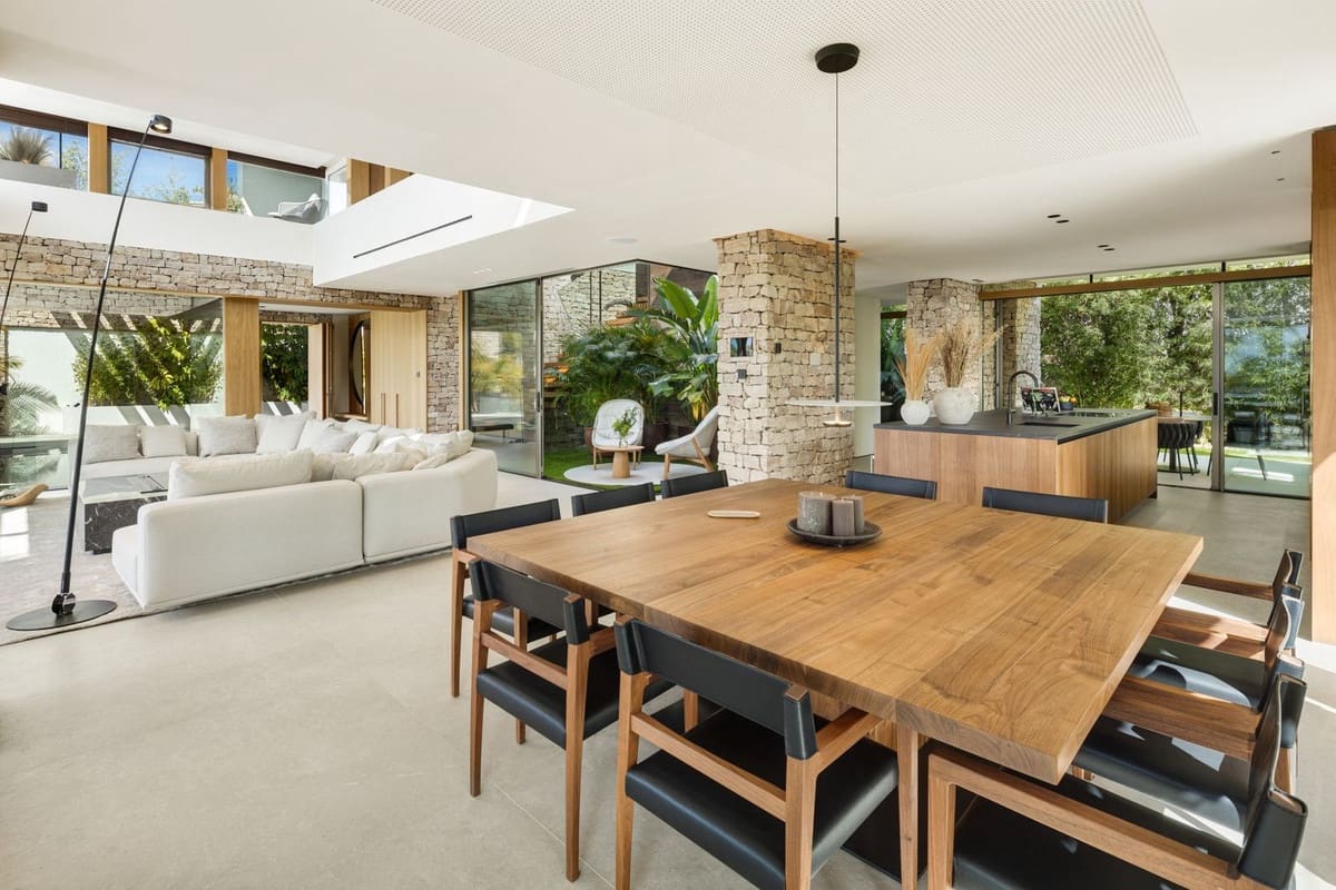 5 sypialnia Willa na sprzedaż w Nueva Andalucia z basenem garażem - 6 950 000 € (Ref: 8418397)