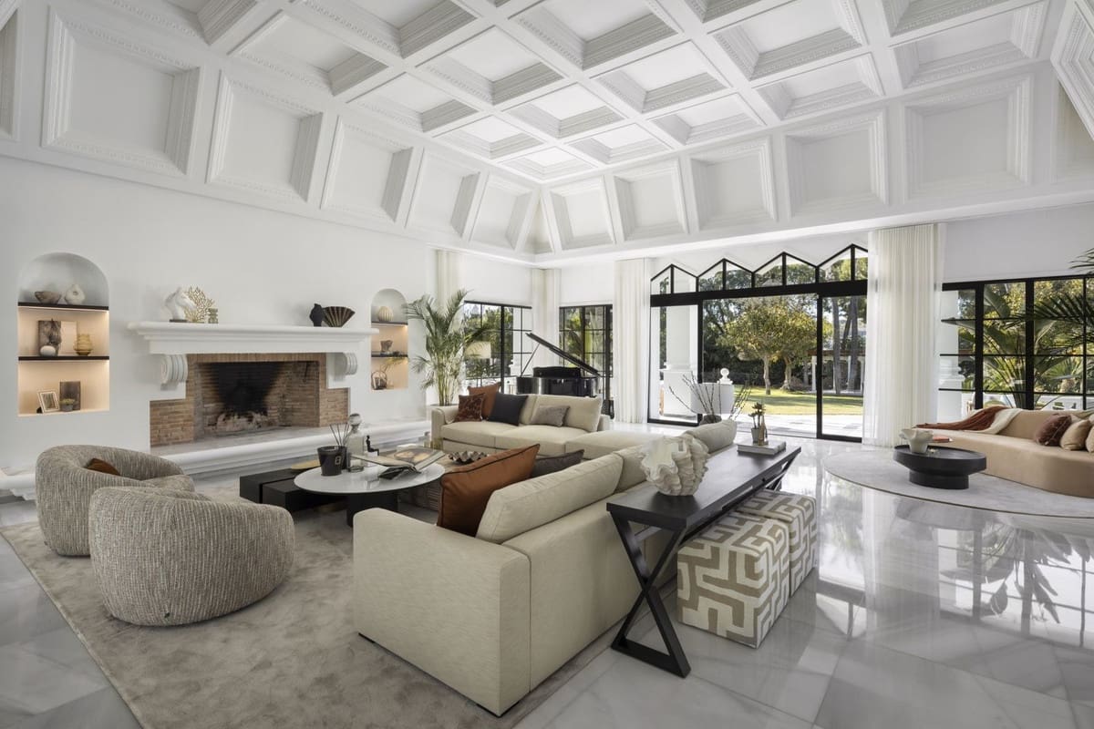 12 bedroom Villa for sale in Nueva Andalucia with pool garage - € 10,850,000 (Ref: 8422546)