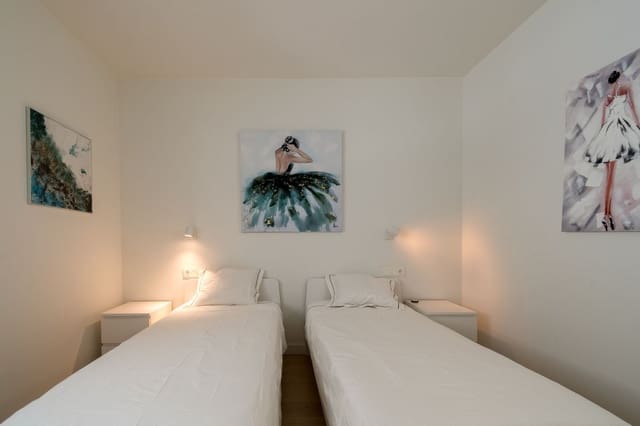 Apartamento de 3 habitaciones en Fuengirola en venta con piscina garaje - 520.000 € (Ref: 8423788)