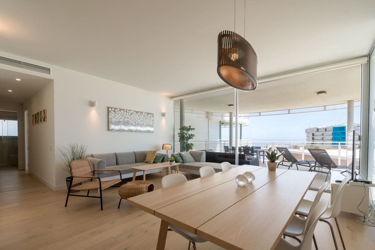 Apartamento de 3 habitaciones en Fuengirola en venta con piscina garaje - 520.000 € (Ref: 8423788)