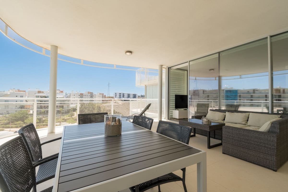 Apartamento de 3 habitaciones en Fuengirola en venta con piscina garaje - 520.000 € (Ref: 8423788)