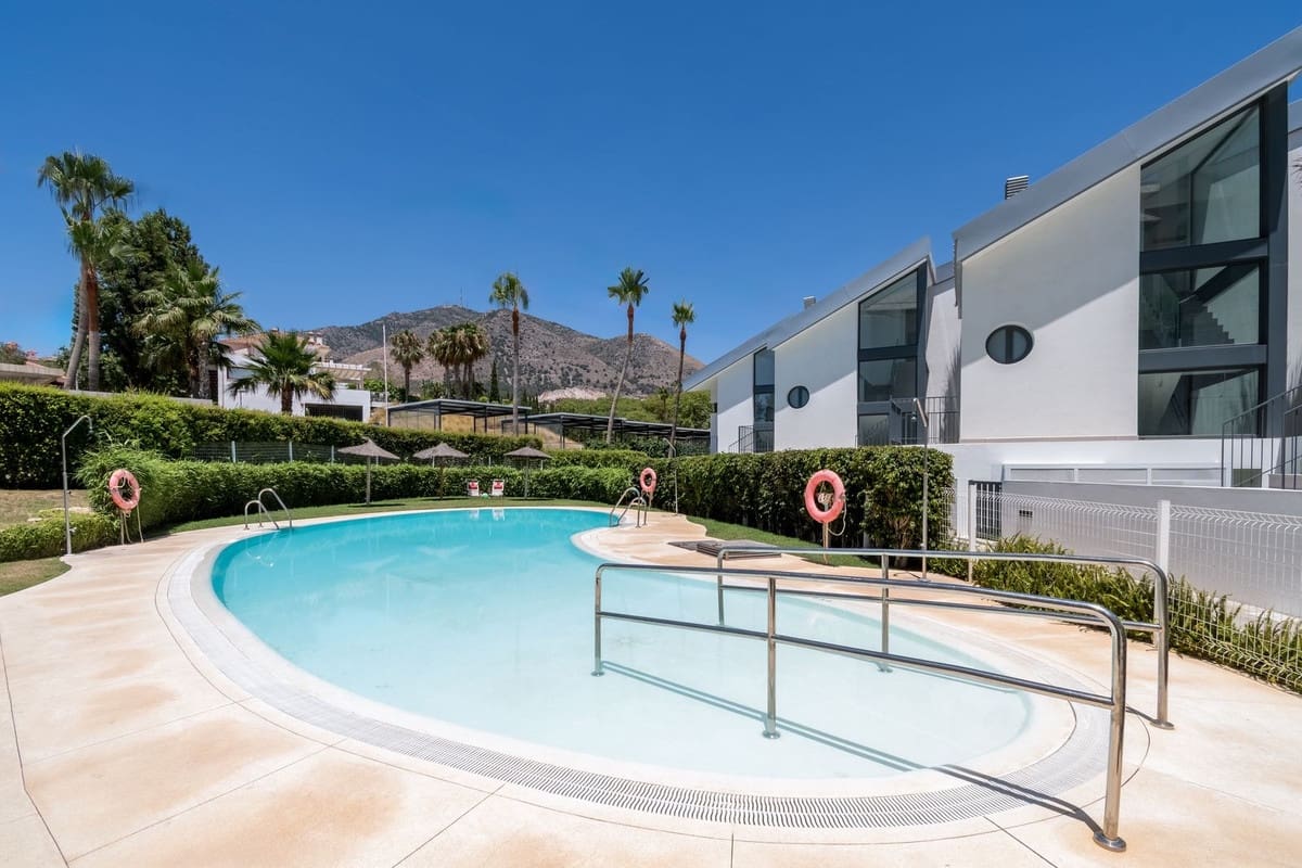 Apartamento de 3 habitaciones en Fuengirola en venta con piscina garaje - 520.000 € (Ref: 8423788)