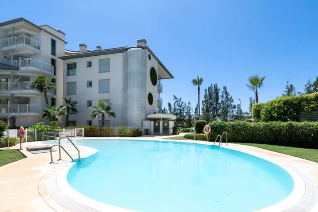 Apartamento de 3 habitaciones en Fuengirola en venta con piscina garaje - 520.000 € (Ref: 8423788)