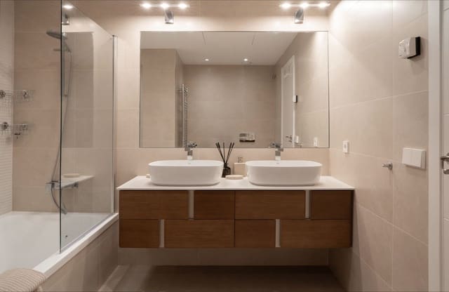 2 slaapkamer Penthouse te koop in Benahavís met zwembad garage - € 645.000 (Ref: 8439626)