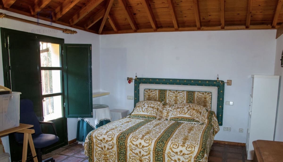 6 camera da letto Villa in vendita in Nueva Andalucia con piscina garage - 1.100.000 € (Rif: 8441142)