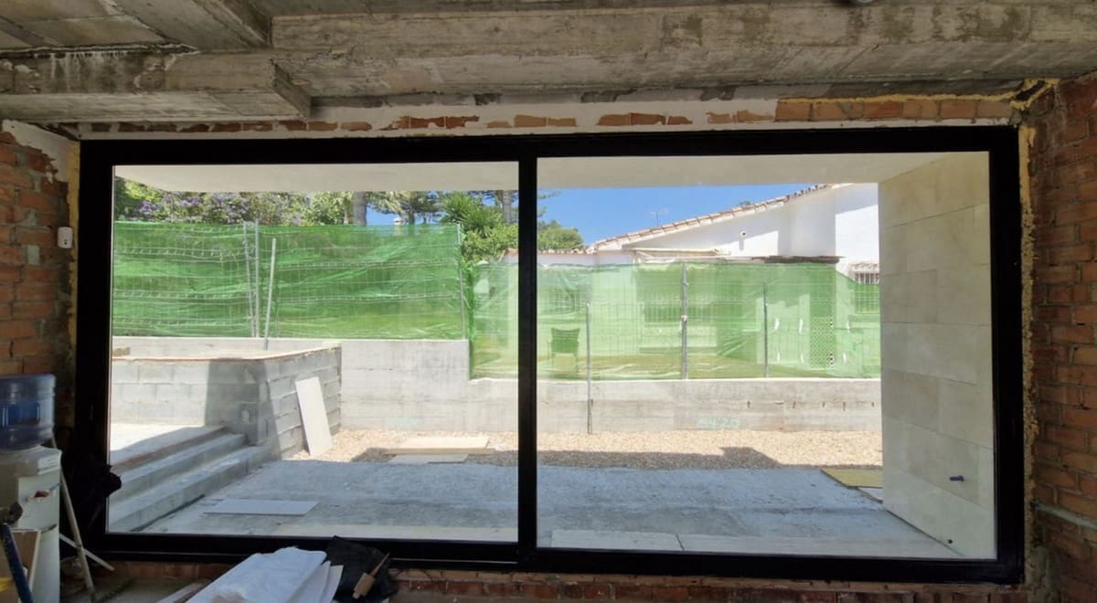 4 soverom Villa til salgs i Nueva Andalucia - € 1 595 000 (Ref: 8447949)