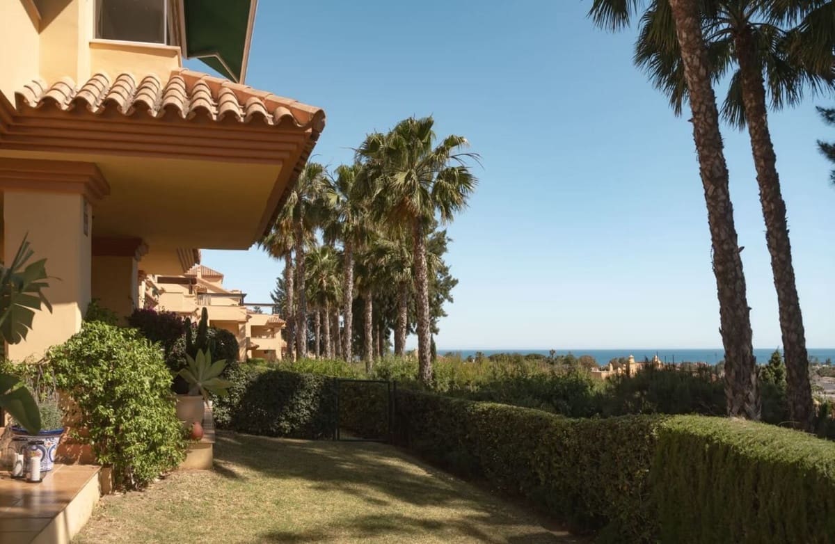 3 bedroom Apartment for sale in Nueva Andalucia with pool - € 1,295,000 (Ref: 8448905)