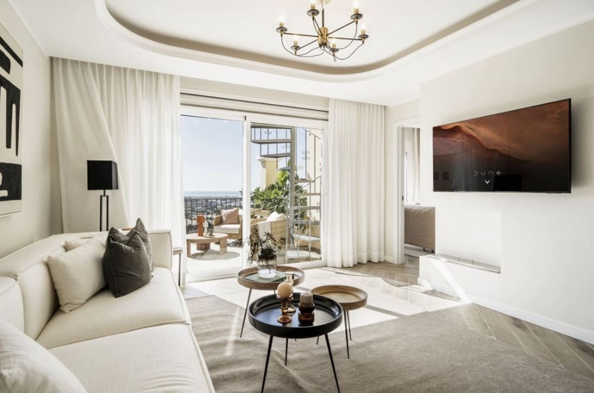 3 sovrum Takvåning till salu i Benahavis med pool garage - 789 000 € (Ref: 8456287)