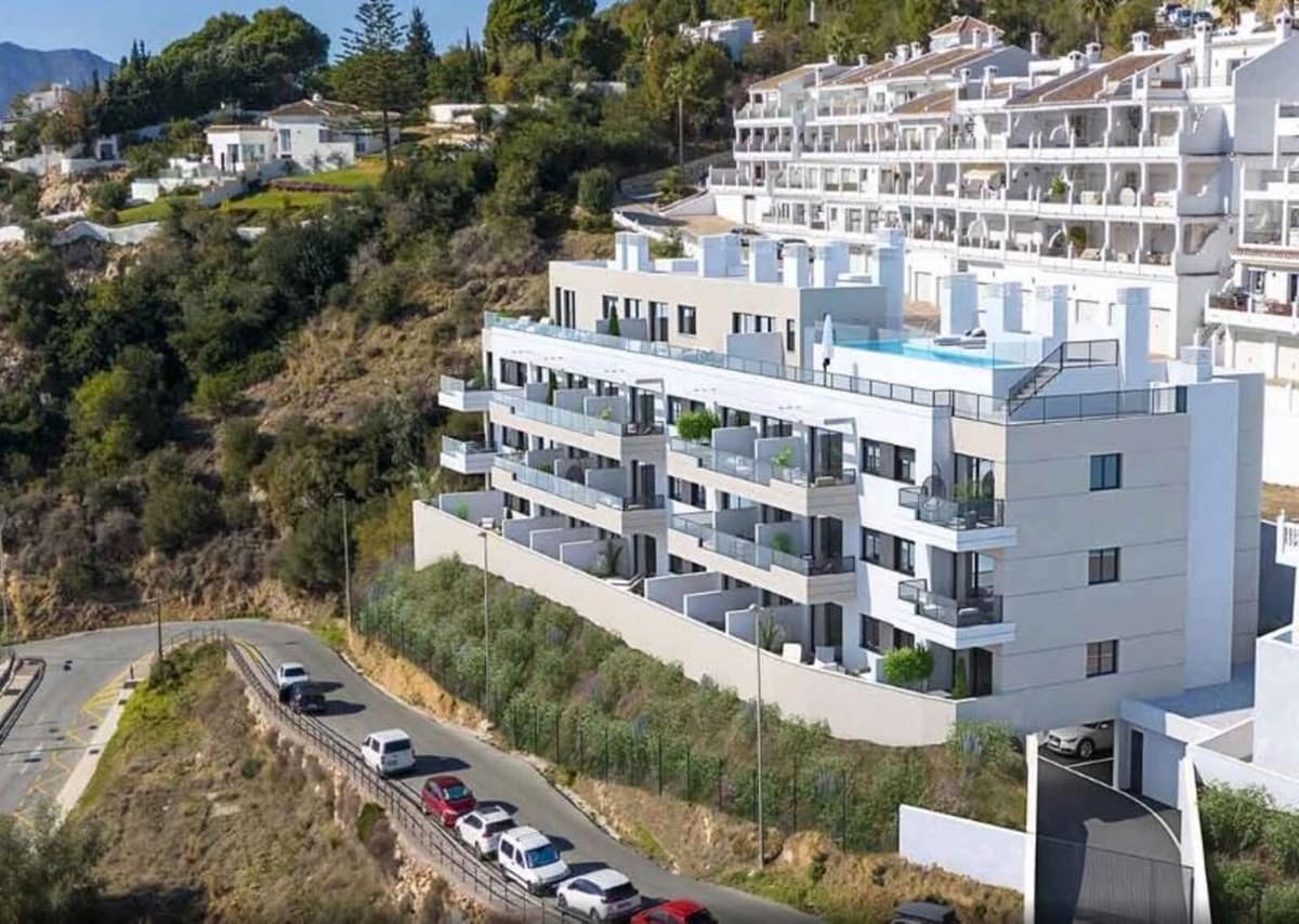 2 bedroom Apartment for sale in Mijas with pool garage - € 311,000 (Ref: 8458933)