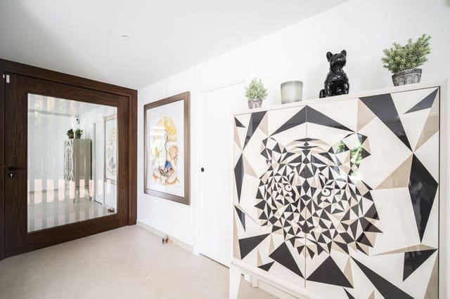 2 soverom Villa til salgs i Benahavís med svømmebasseng garasje - € 2 250 000 (Ref: 8462551)