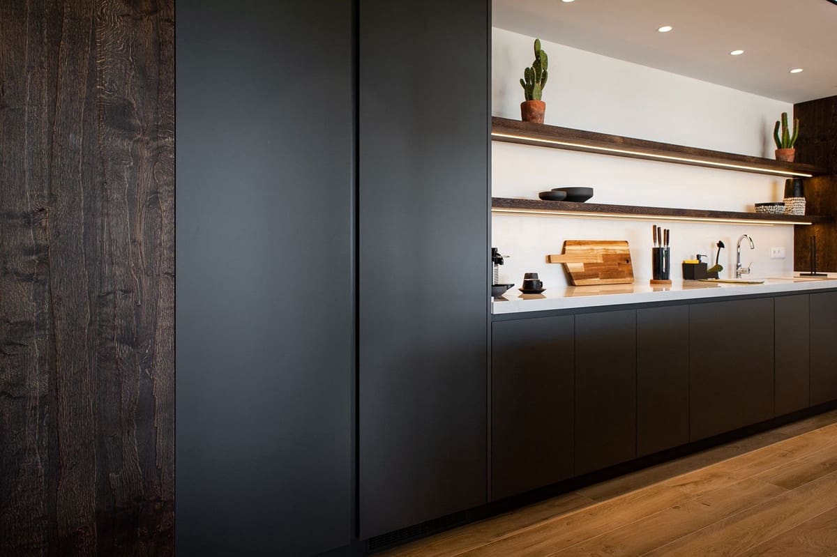 4 sypialnia Penthouse na sprzedaż w Nueva Andalucia z basenem garażem - 2 750 000 € (Ref: 8462552)