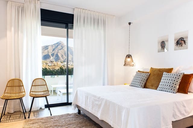 Ático de 4 habitaciones en Nueva Andalucia, Marbella en venta con piscina garaje - 2.750.000 € (Ref: 8462552)