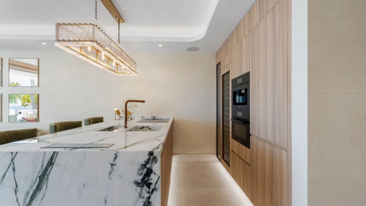 3 bedroom Apartment for sale in Golden Mile with pool garage - € 6,995,000 (Ref: 8471182)