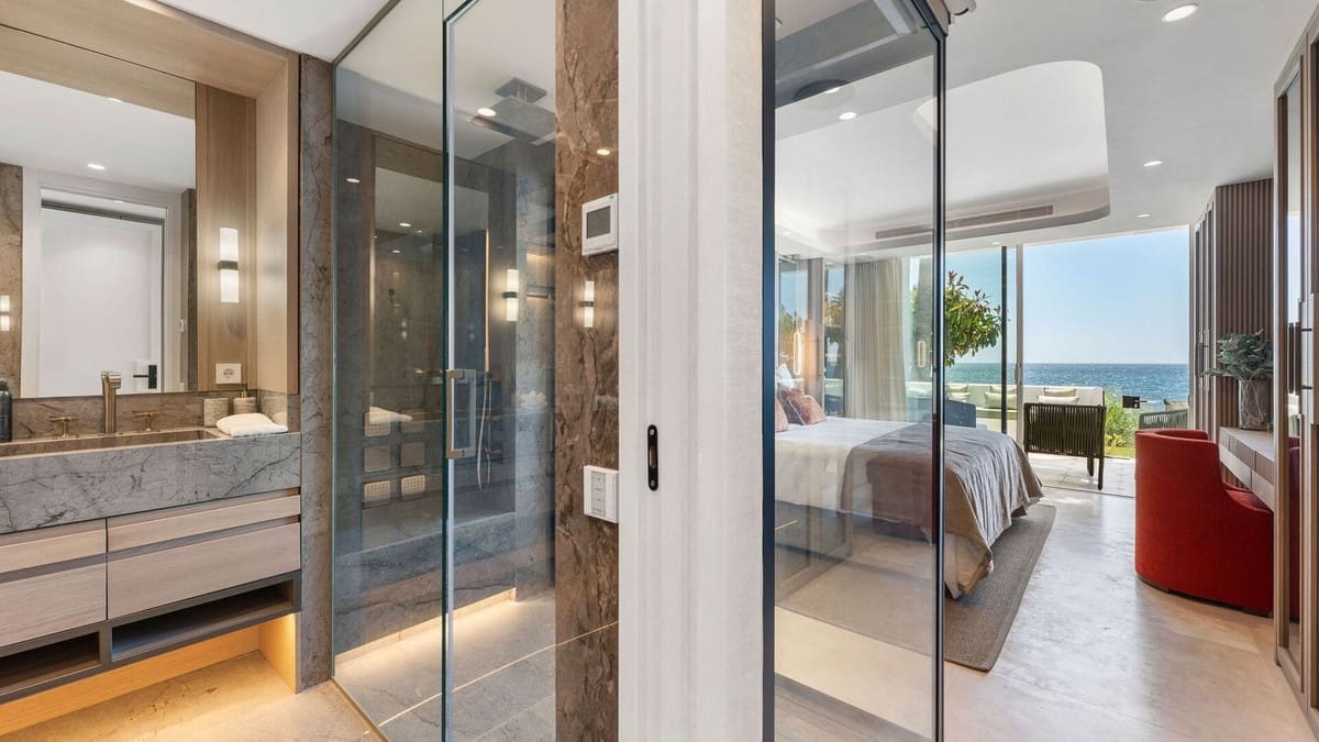 3 bedroom Apartment for sale in Golden Mile with pool garage - € 6,995,000 (Ref: 8471182)