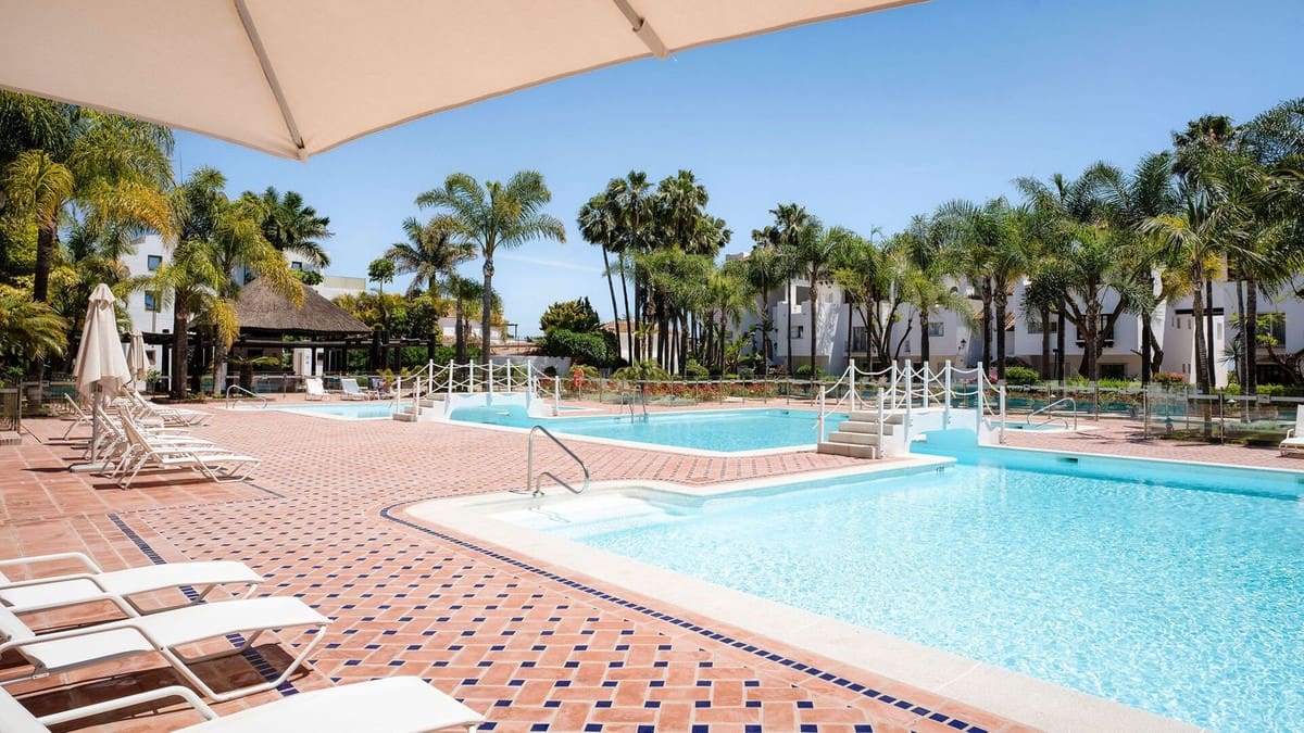 3 bedroom Apartment for sale in Golden Mile with pool garage - € 6,995,000 (Ref: 8471182)