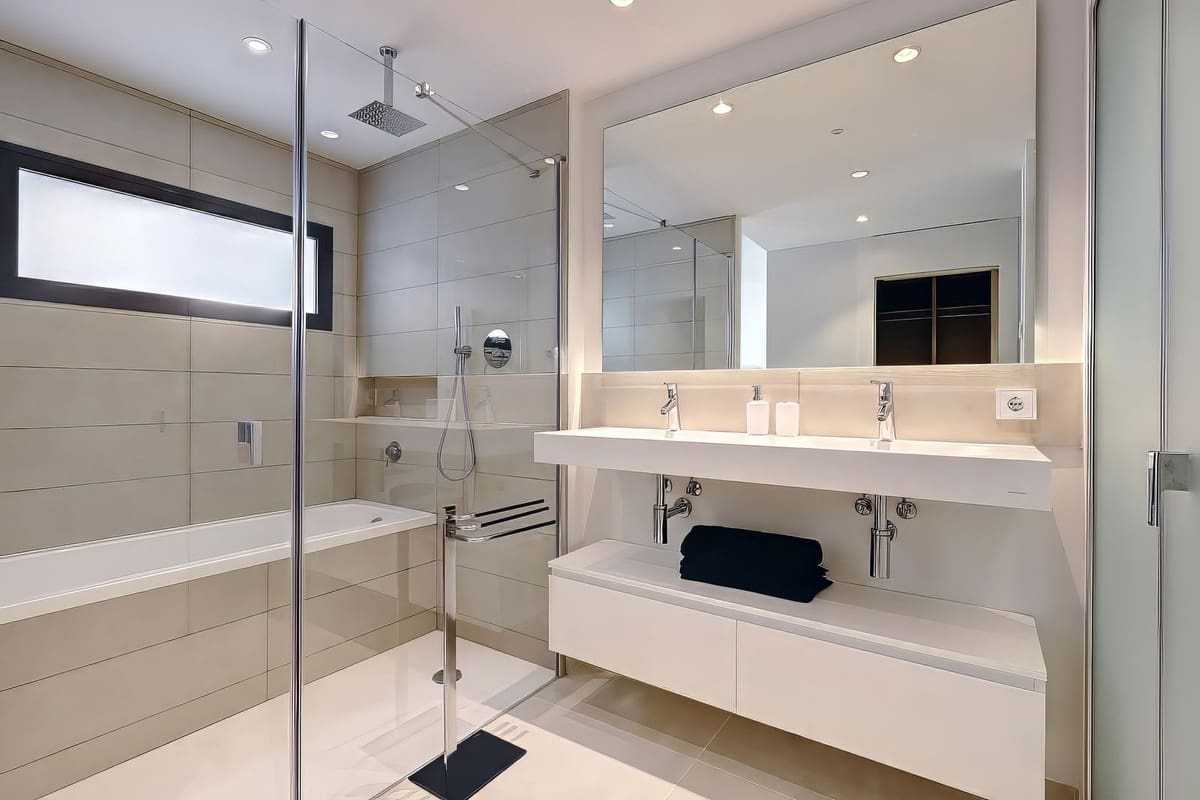 3 bedroom Apartment for sale in Fuengirola with pool garage - € 845,000 (Ref: 8471337)