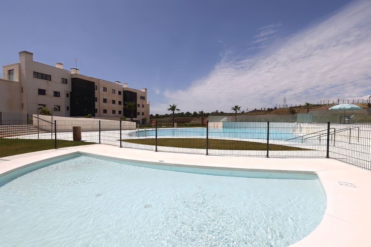 3 bedroom Apartment for sale in Fuengirola with pool garage - € 845,000 (Ref: 8471337)