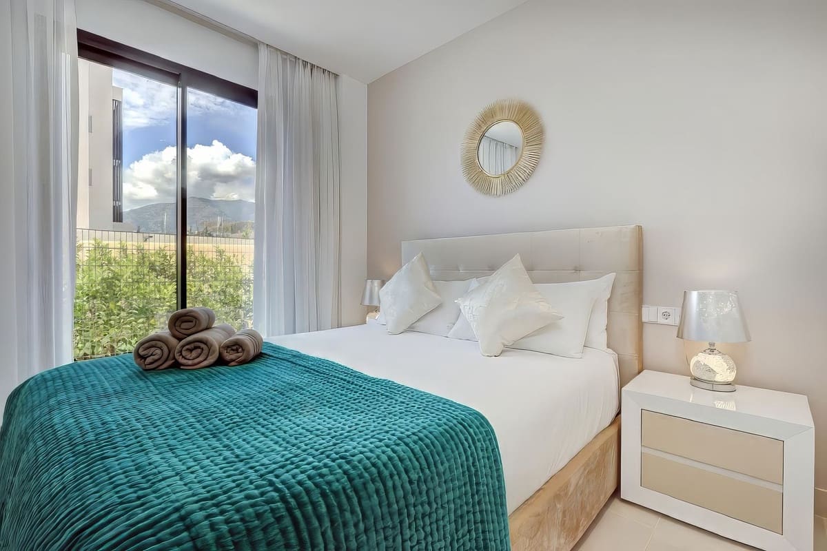 3 bedroom Apartment for sale in Fuengirola with pool garage - € 845,000 (Ref: 8471337)