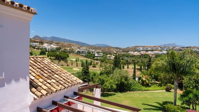 9 bedroom Villa for sale in Estepona with pool garage - € 2,950,000 (Ref: 8471451)