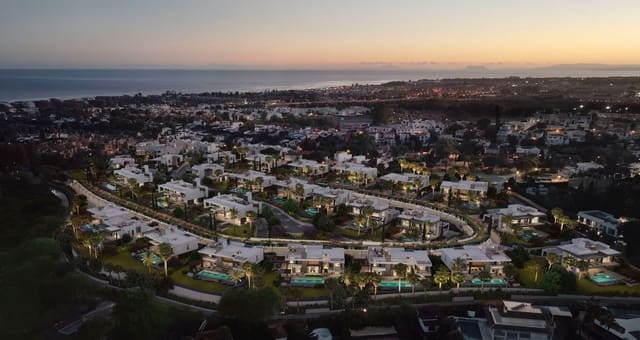 5 chambre Villa/Maison à vendre à Nueva Andalucia, Marbella avec piscine garage - 4 550 000 € (Ref: 8473190)