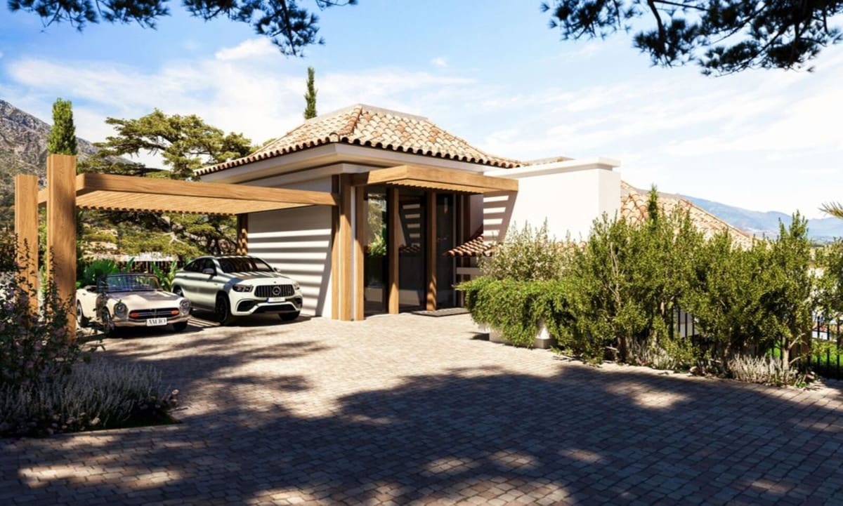 4 bedroom Villa for sale in Marbella with pool garage - € 4,850,000 (Ref: 8499244)