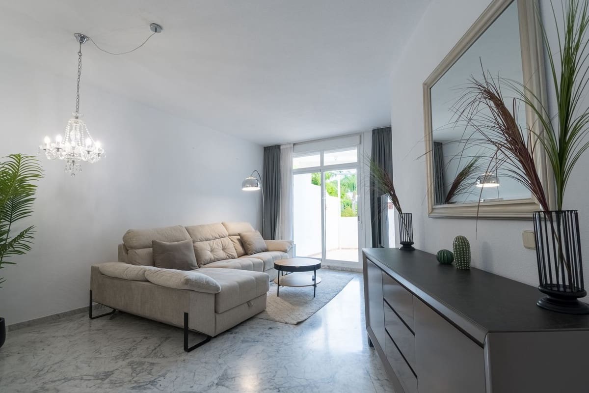 2 soveværelse Lejlighed til salg i Golden Mile med swimmingpool garage - € 695.000 (Ref: 8501149)