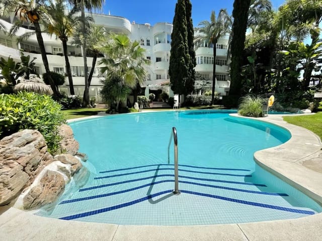2 chambre Appartement à vendre à Golden Mile, Marbella avec piscine garage - 695 000 € (Ref: 8501149)